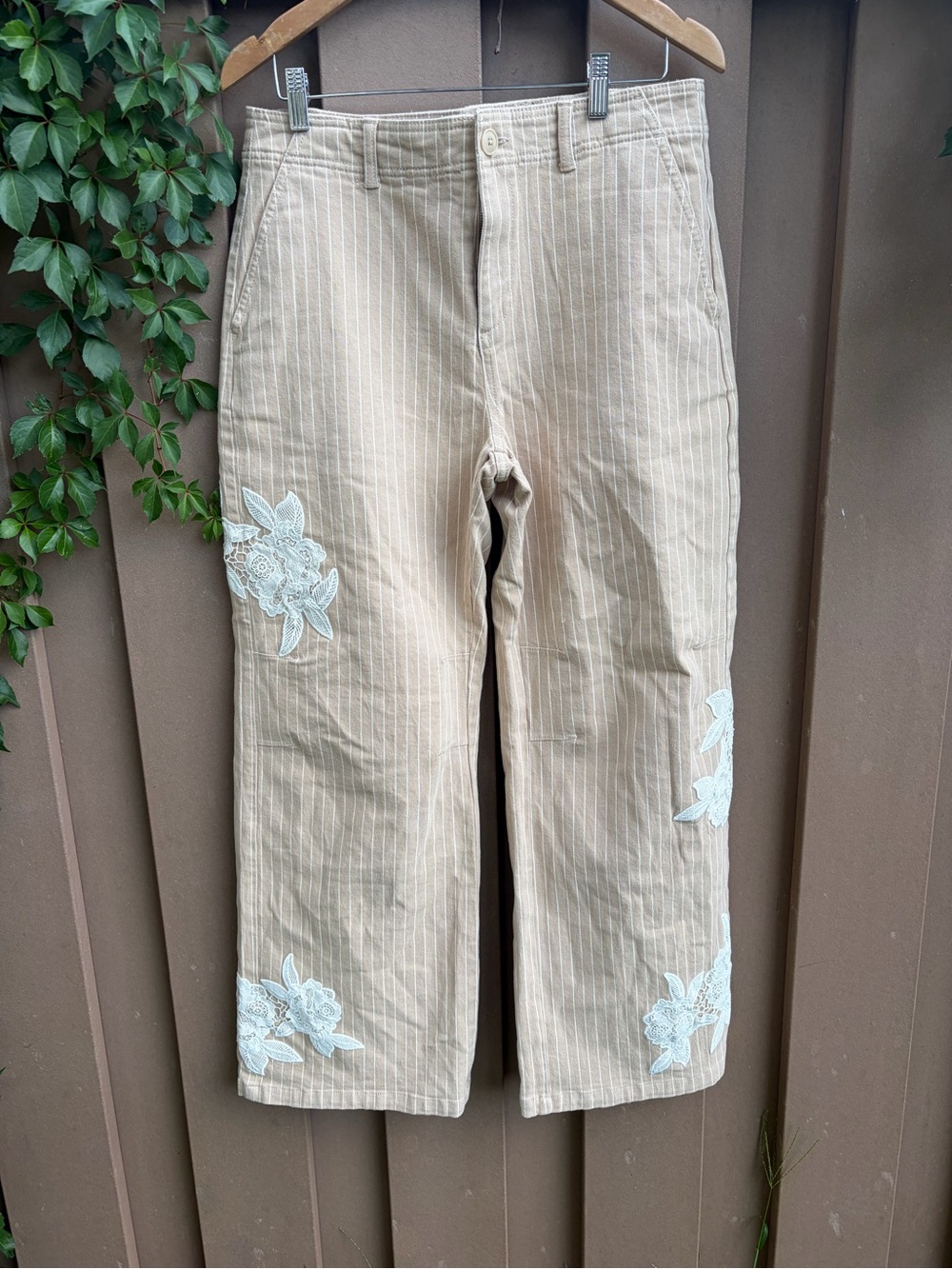Anthropologie Embroidered Floral Crop Pants
